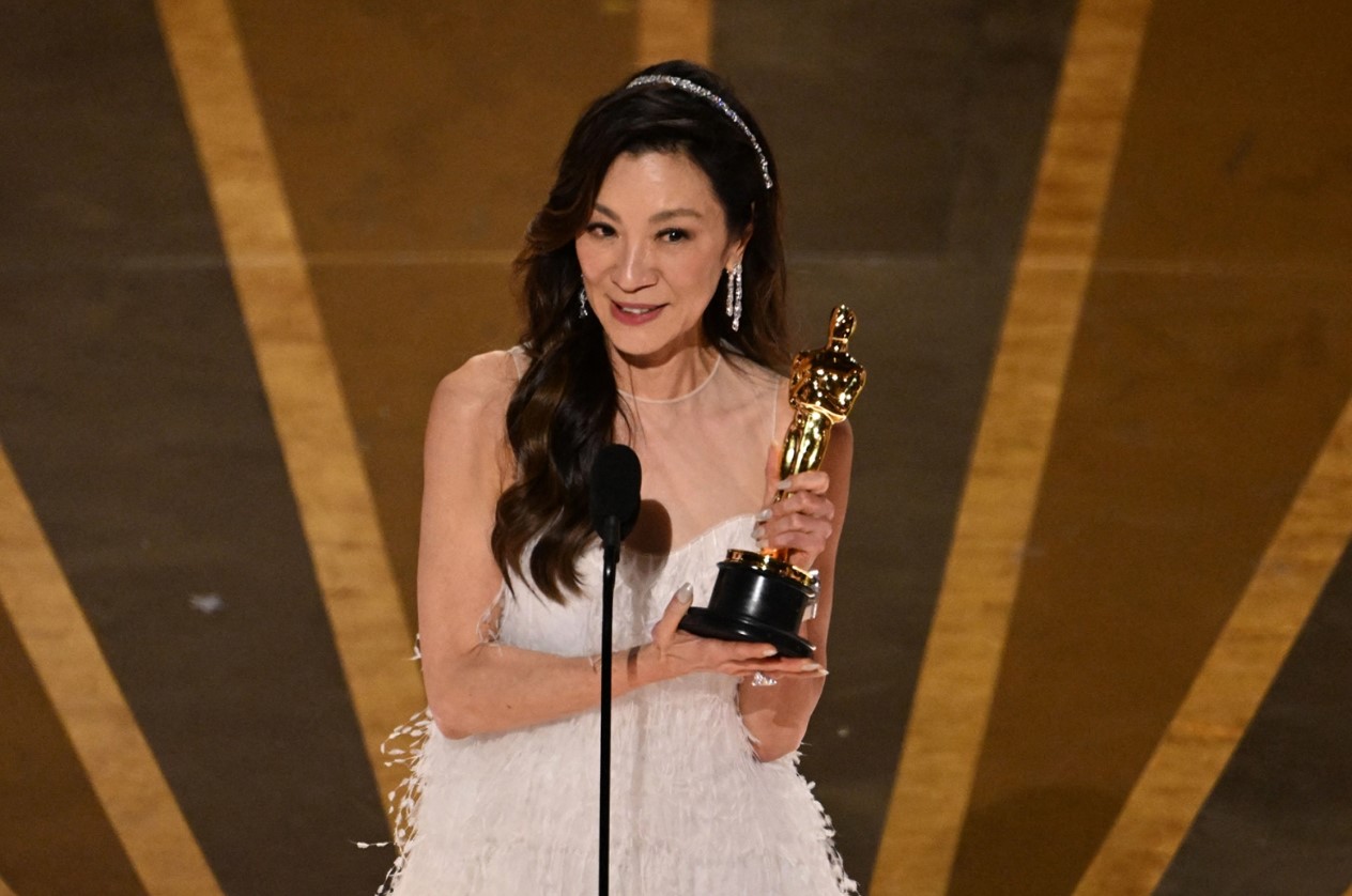 2023 年奥斯卡：杨紫琼赢得了历史性的最佳女主角奖